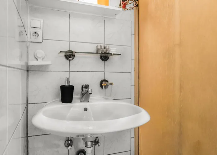 Apartamento Elegant & Near Danube With Garden Access