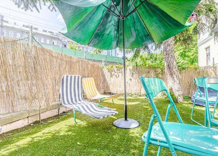 Elegant & Near Danube With Garden Access Apartamento *