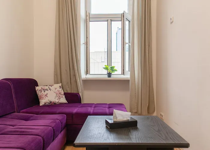 Elegant & Near Danube With Garden Access Apartamento