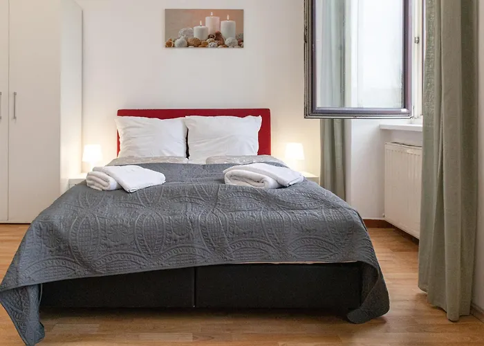 Elegant & Near Danube With Garden Access Apartamento