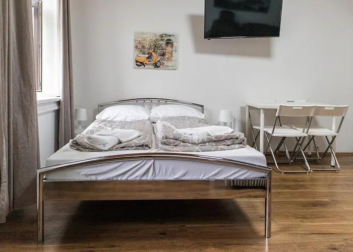 Elegant & Near Danube With Garden Access Apartamento Viena