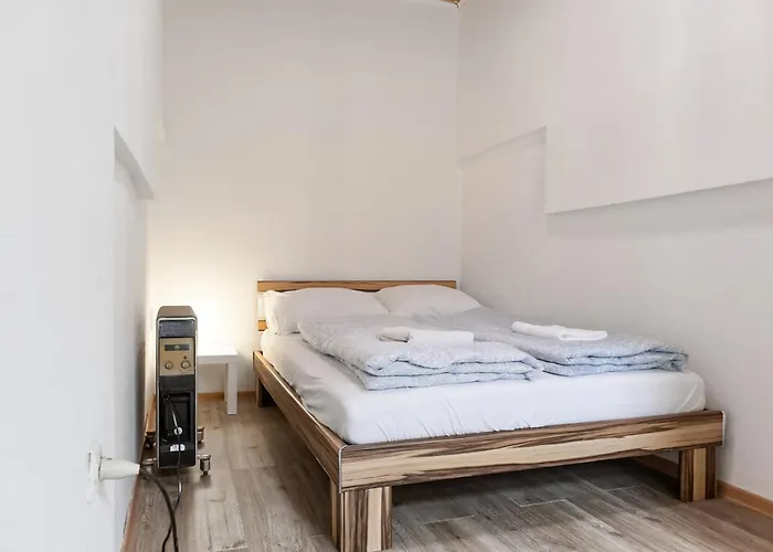 Elegant & Near Danube With Garden Access Viena