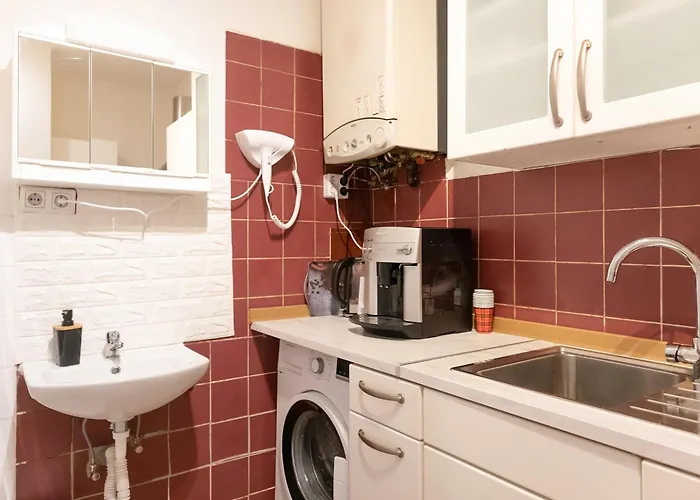 Elegant & Near Danube With Garden Access Apartamento *