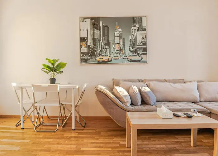 Elegant & Near Danube With Garden Access Apartamento *