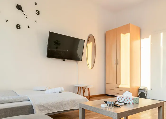 Elegant & Near Danube With Garden Access * Viena