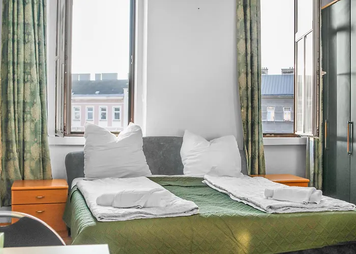 Elegant & Near Danube With Garden Access Apartamento *