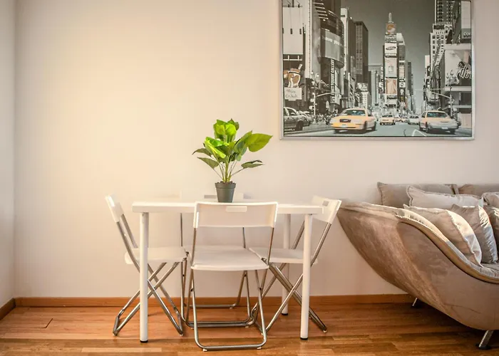 Elegant & Near Danube With Garden Access Viena