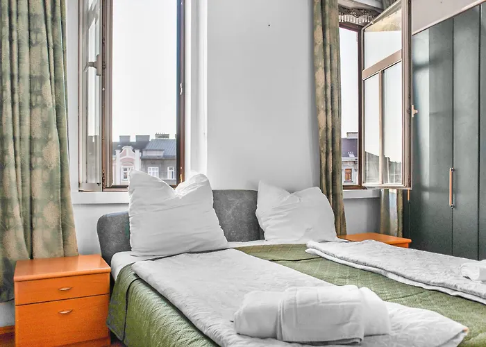 Elegant & Near Danube With Garden Access Apartamento